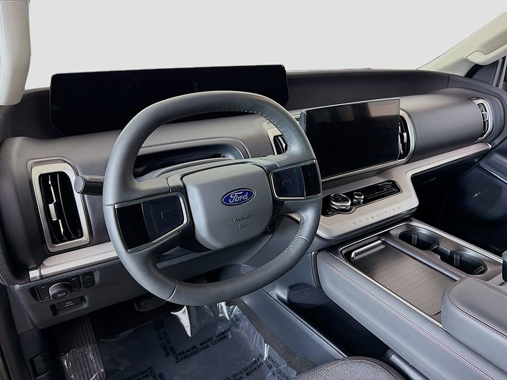 Used 2025 Ford Expedition Max Active AWD/4WD image 18