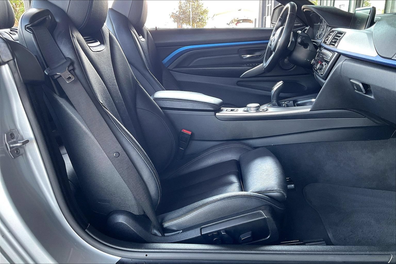Used 2015 BMW 435i Convertible RWD image 23