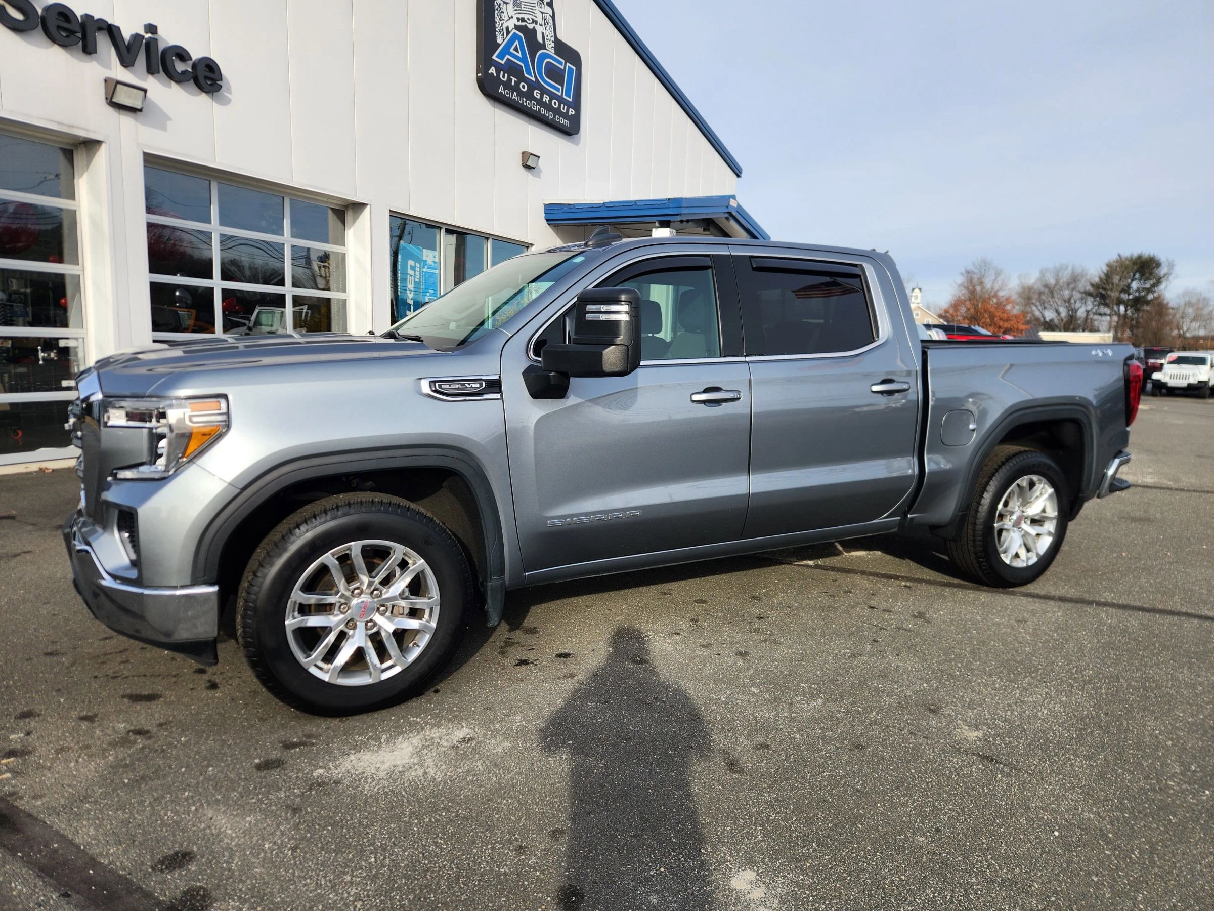 Used 2020 GMC Sierra 1500 SLE w/ SLE Value Package image 6