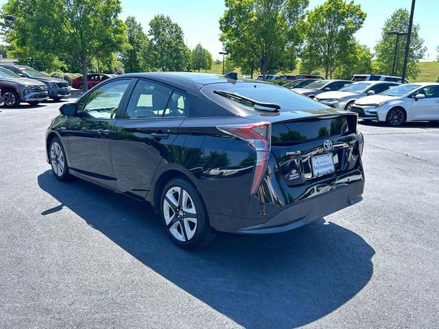 Used 2018 Toyota Prius Four Touring w/ Premium Convenience Package FWD image 6