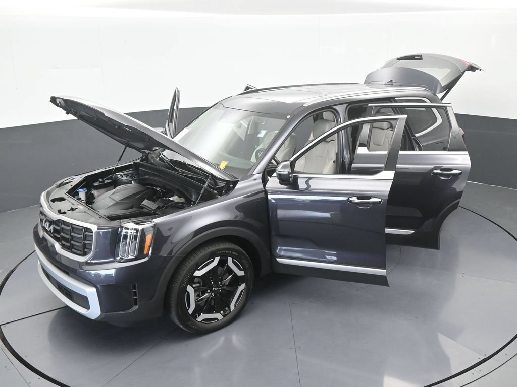 Used 2025 Kia Telluride S FWD image 66