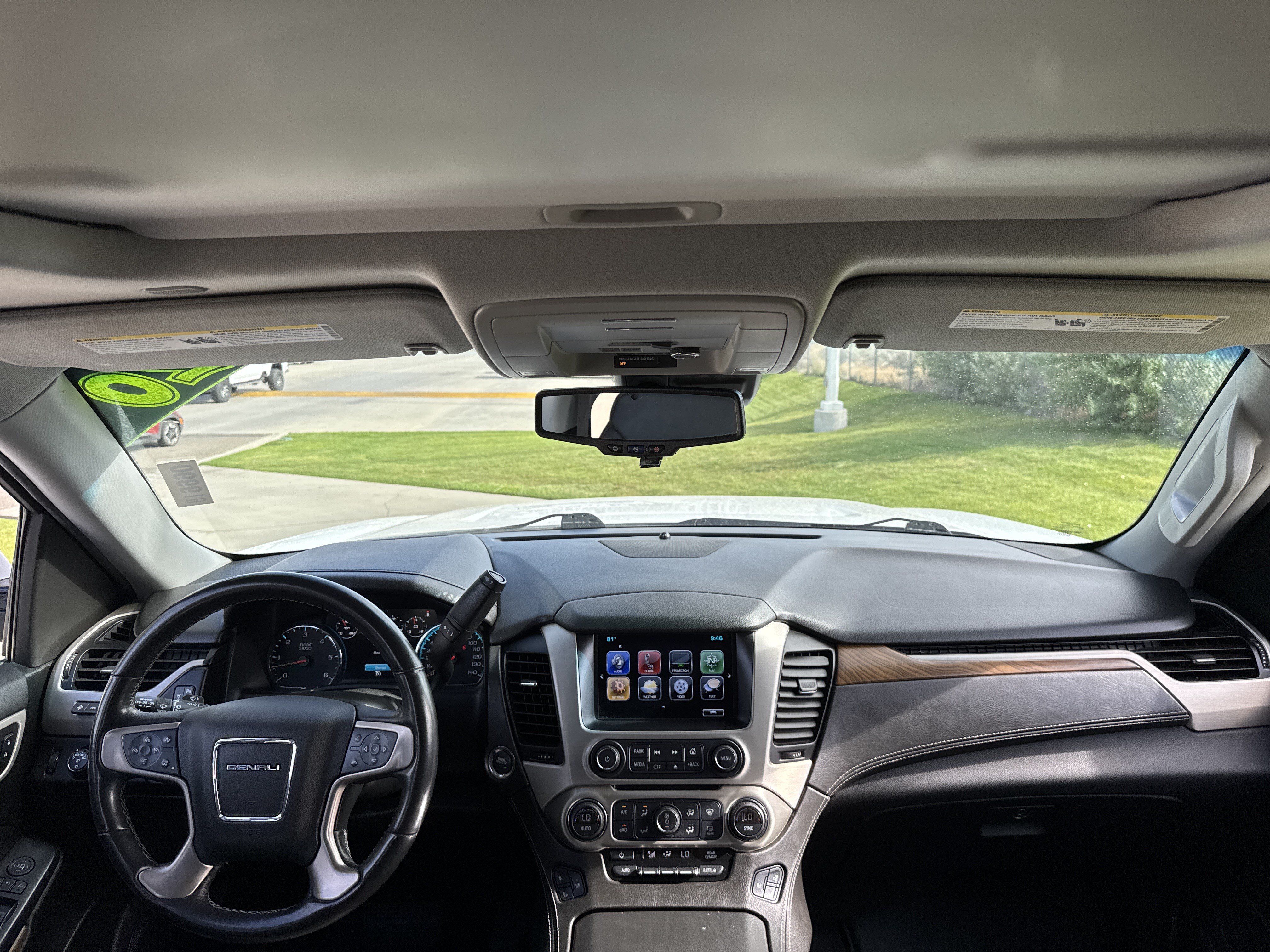 Used 2020 GMC Yukon XL Denali w/ Open Road Package AWD/4WD image 15