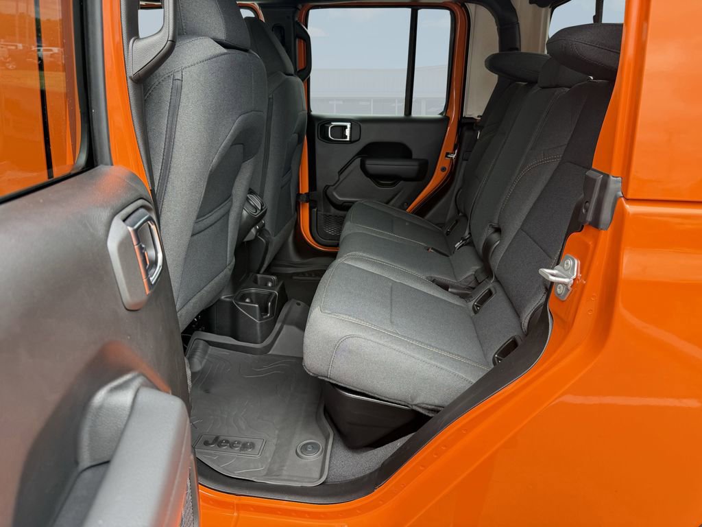 New 2025 Jeep Gladiator Sport image 16