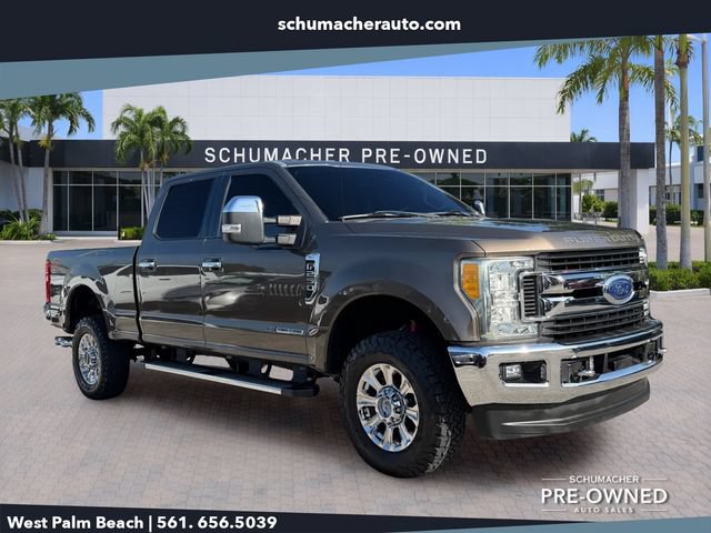 Used 2017 Ford F250 XLT w/ XLT Premium Package AWD/4WD image 1