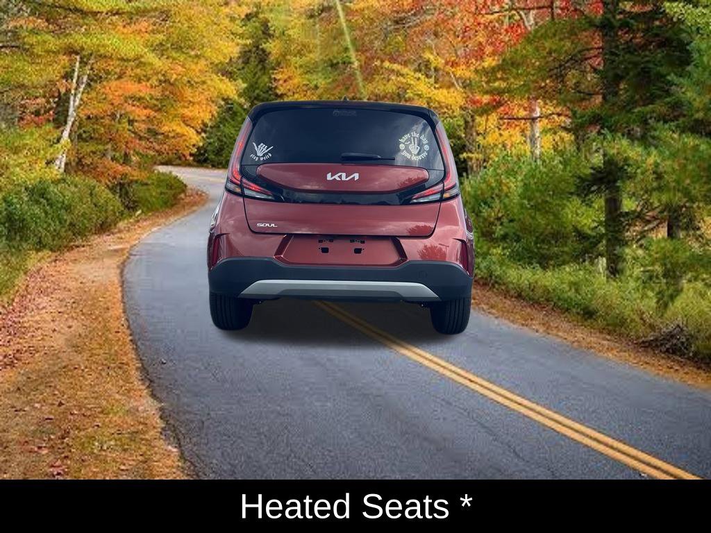 Used 2023 Kia Soul LX FWD image 10