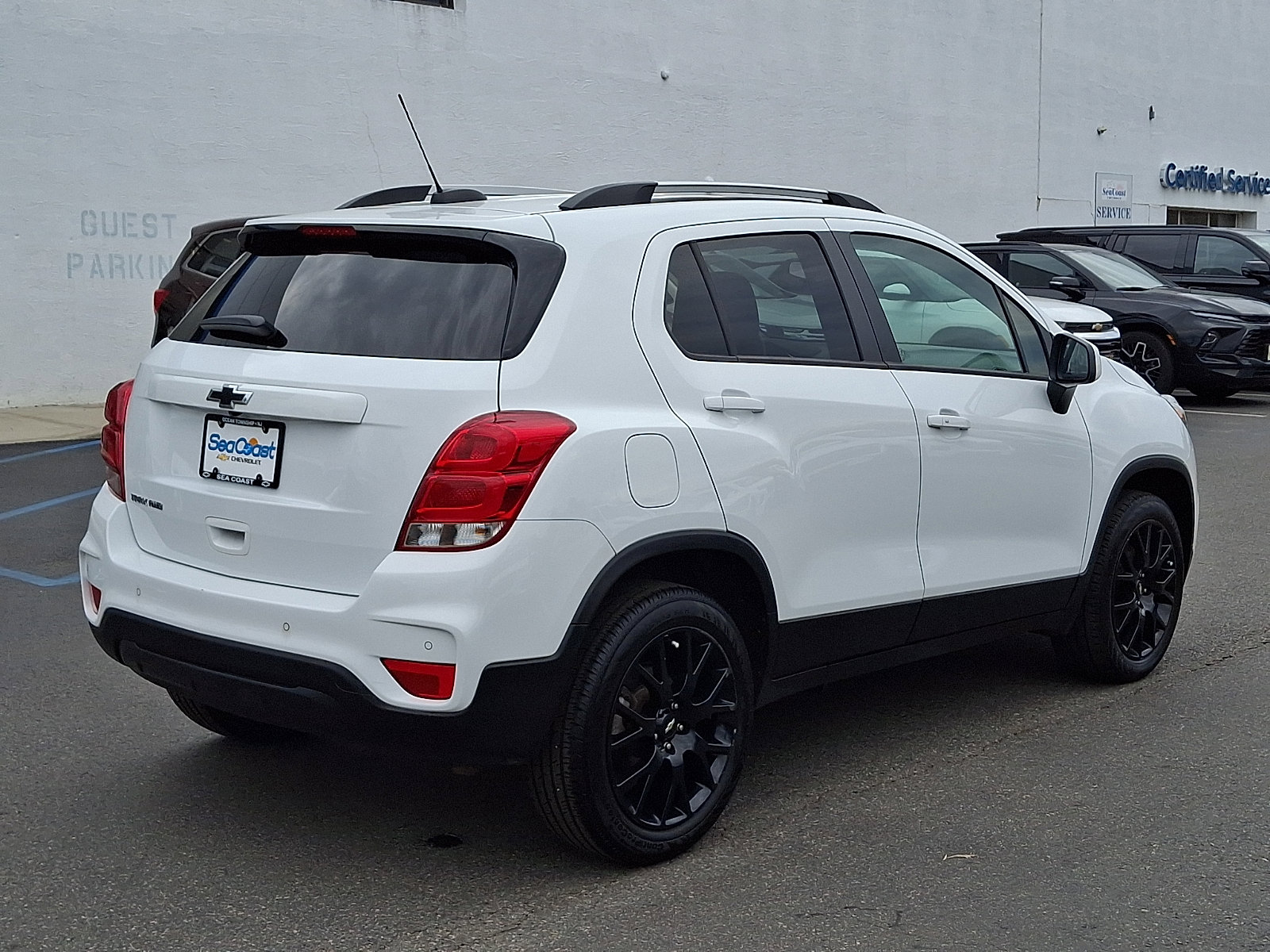 Used 2022 Chevrolet Trax LT w/ Driver Confidence Package image 7