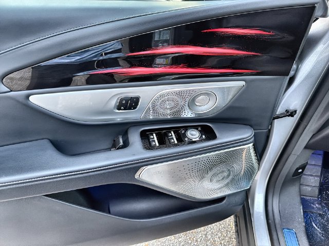 New 2026 Lincoln Nautilus Reserve AWD/4WD image 13