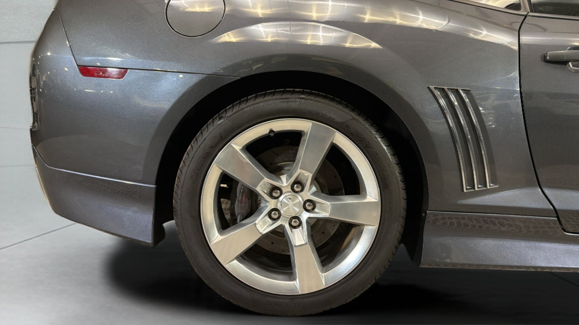 Used 2010 Chevrolet Camaro SS w/ RS Package RWD image 35
