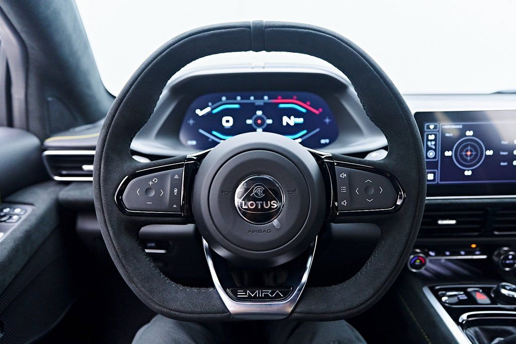 Used 2025 Lotus Emira RWD image 55