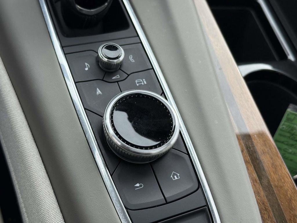 Certified 2024 Cadillac Escalade ESV Sport Platinum w/ LPO, ONYX Package image 28