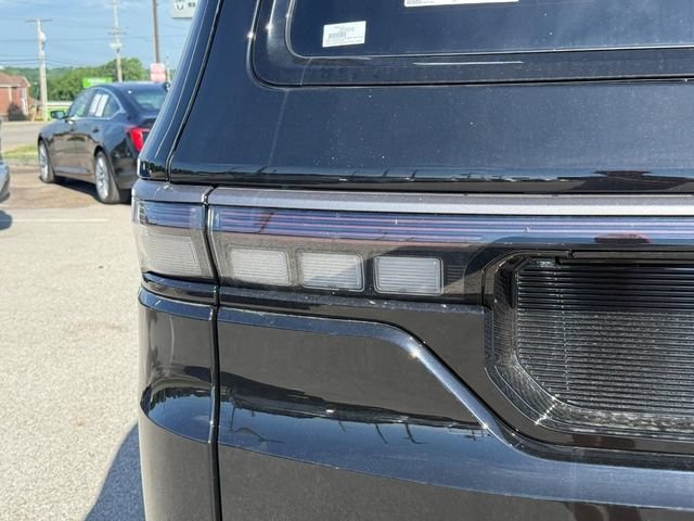 New 2026 Jeep Grand Wagoneer Summit w/ Premium Group III AWD/4WD image 6
