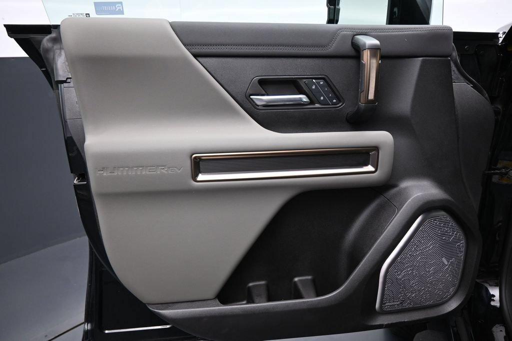 Used 2025 GMC Hummer EV 3X AWD/4WD image 10