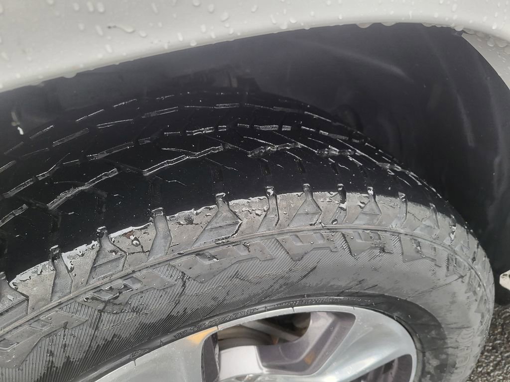 Used 2019 RAM 1500 Laramie image 11