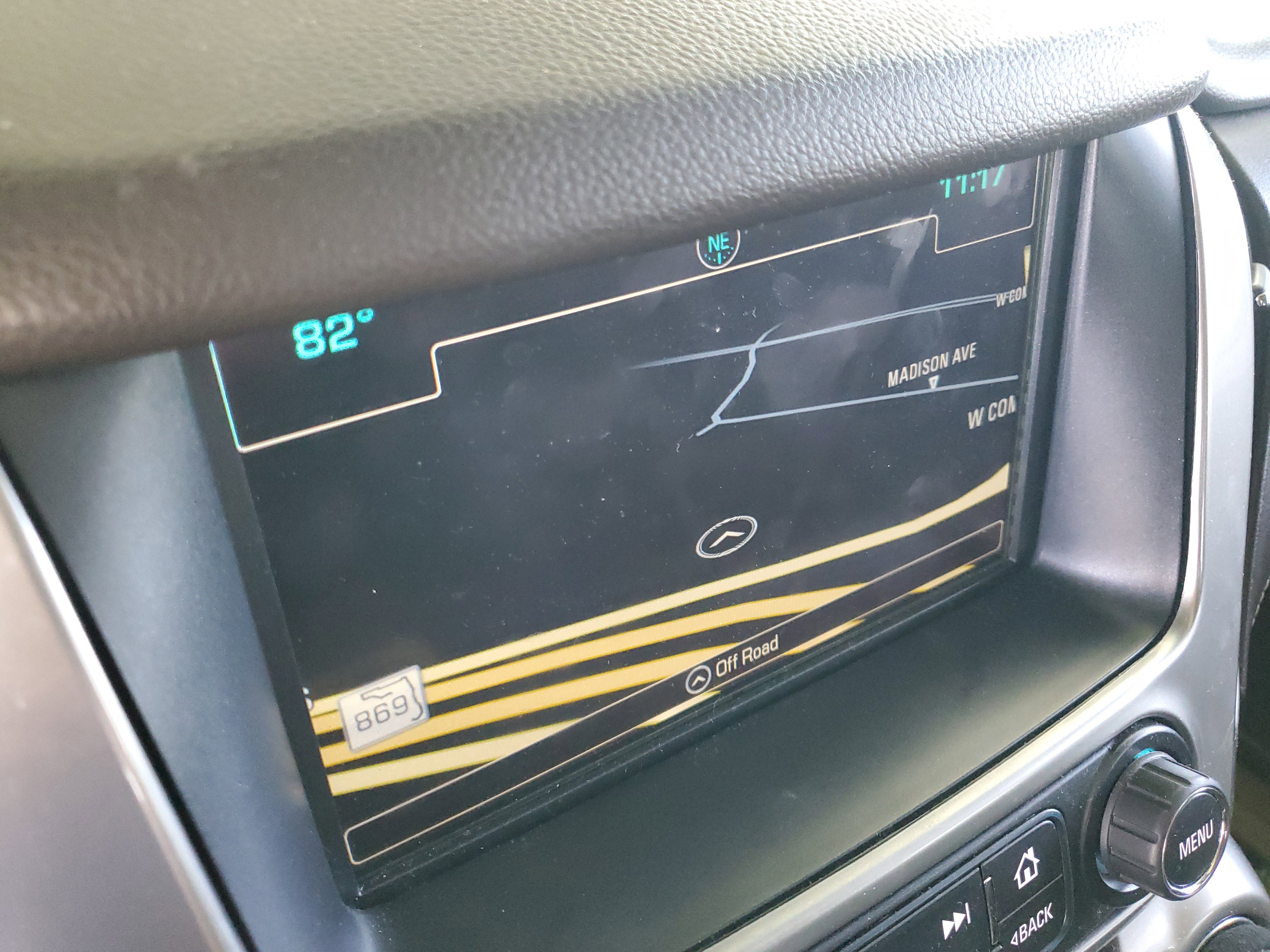 Used 2018 Chevrolet Suburban Premier RWD image 28