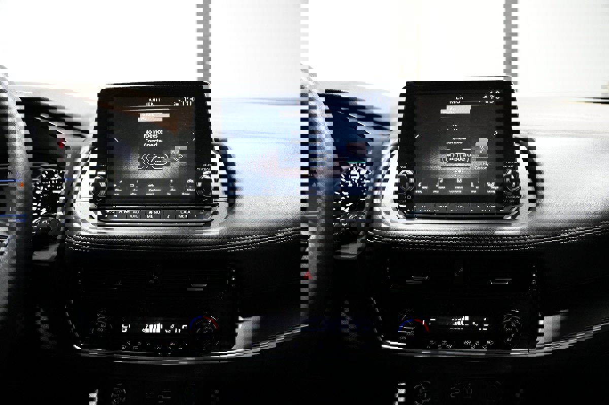 Used 2021 Nissan Rogue SV image 22