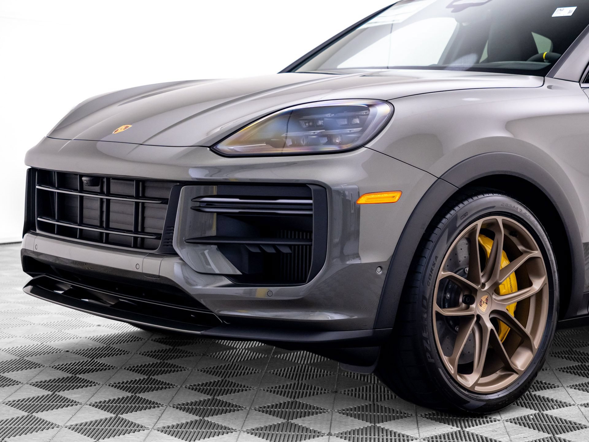 New 2026 Porsche Cayenne Turbo GT AWD/4WD image 38