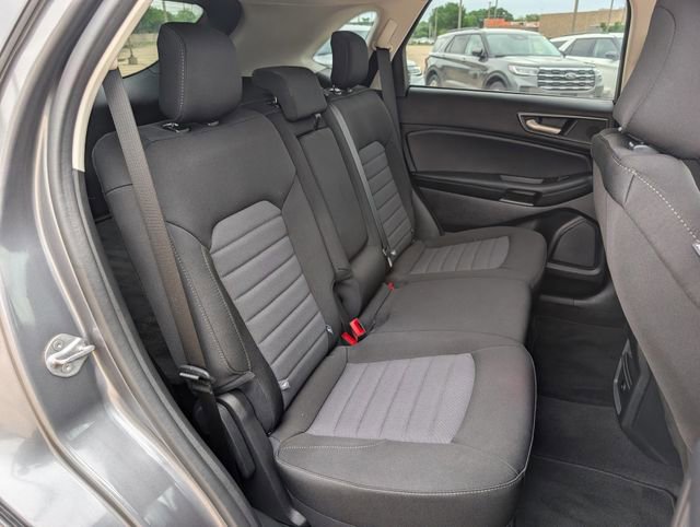 Used 2024 Ford Edge SE w/ Black Appearance Package AWD/4WD image 25