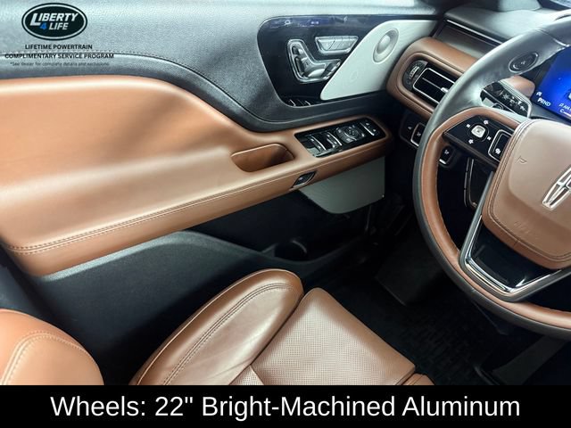 Used 2025 Lincoln Aviator Reserve w/ Equipment Group 201A AWD/4WD image 31