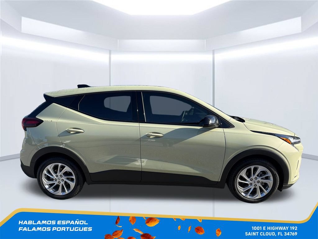 New 2027 Chevrolet Bolt LT w/ Comfort Package FWD image 6