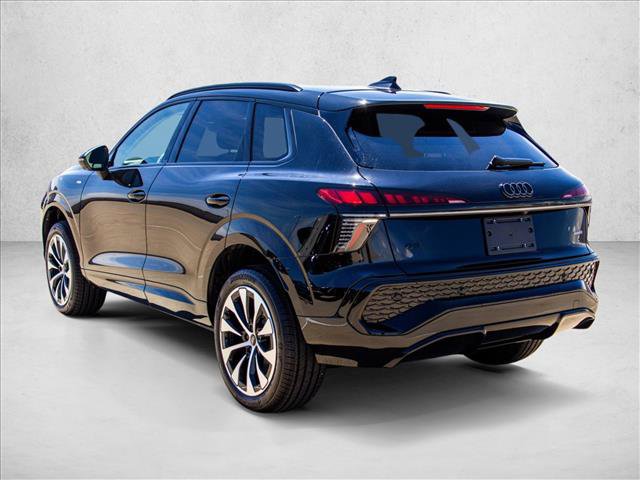 New 2026 Audi Q3 quattro 2.0T AWD/4WD image 7