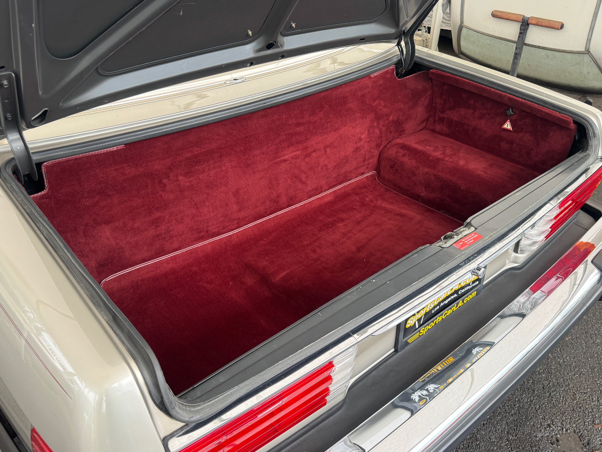 Used 1987 Mercedes-Benz 560 SL image 39