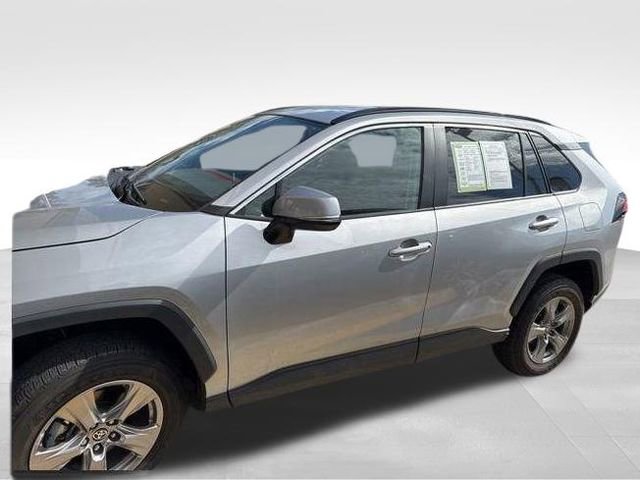 Used 2024 Toyota RAV4 XLE image 3