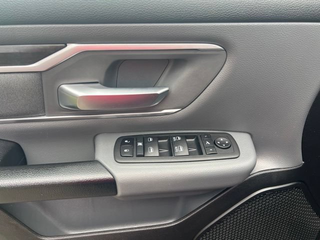 Used 2023 RAM 1500 Big Horn AWD/4WD image 6