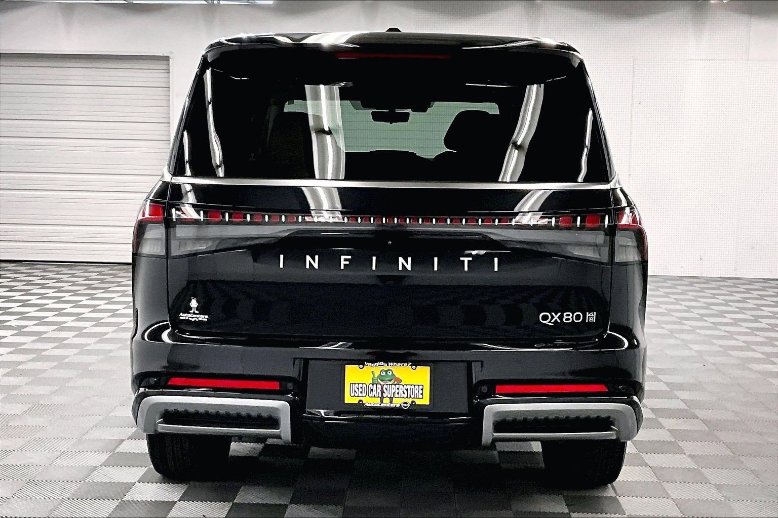 Used 2025 INFINITI QX80 Sensory AWD/4WD image 5