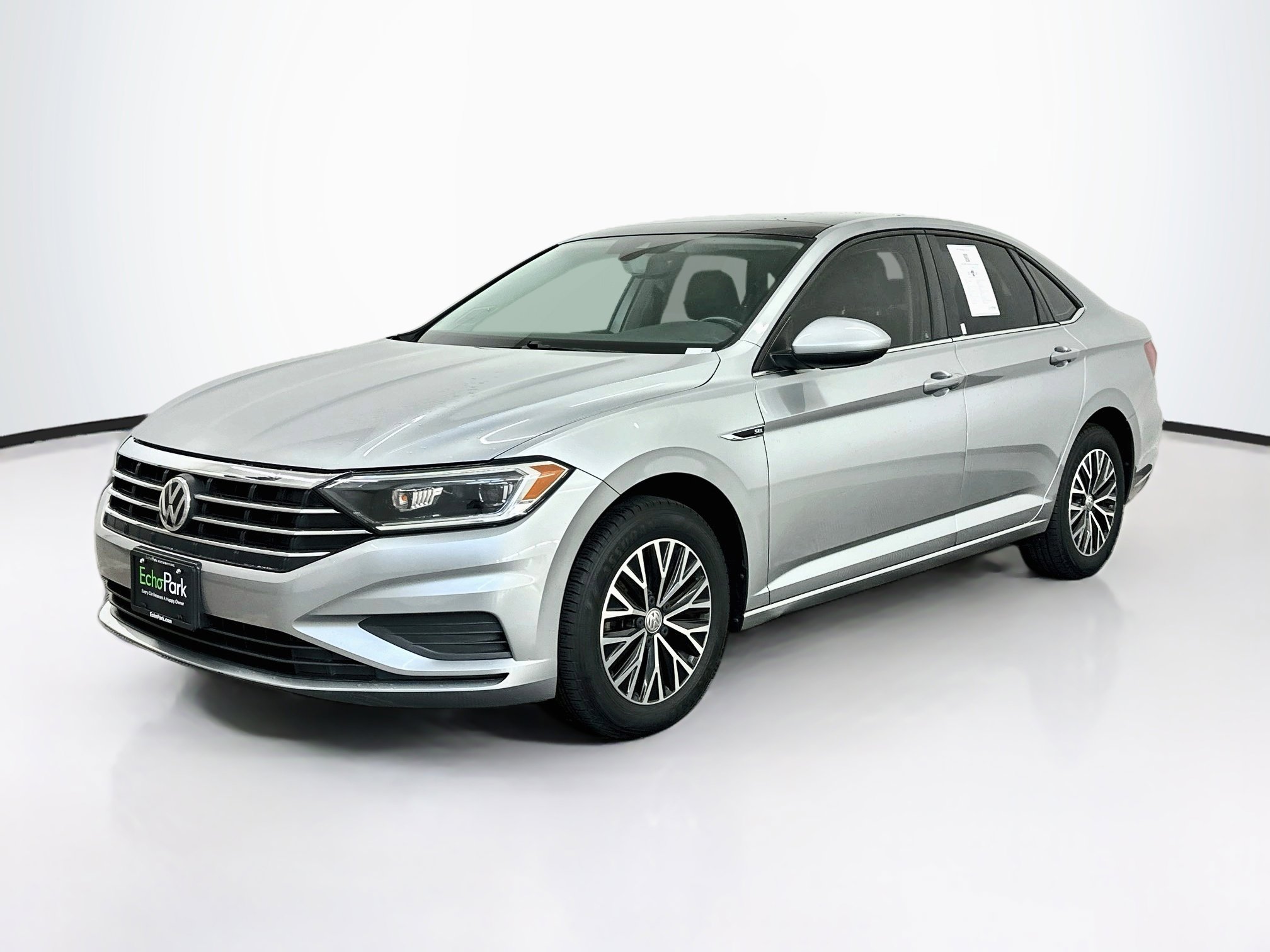 Used 2019 Volkswagen Jetta SEL FWD image 3