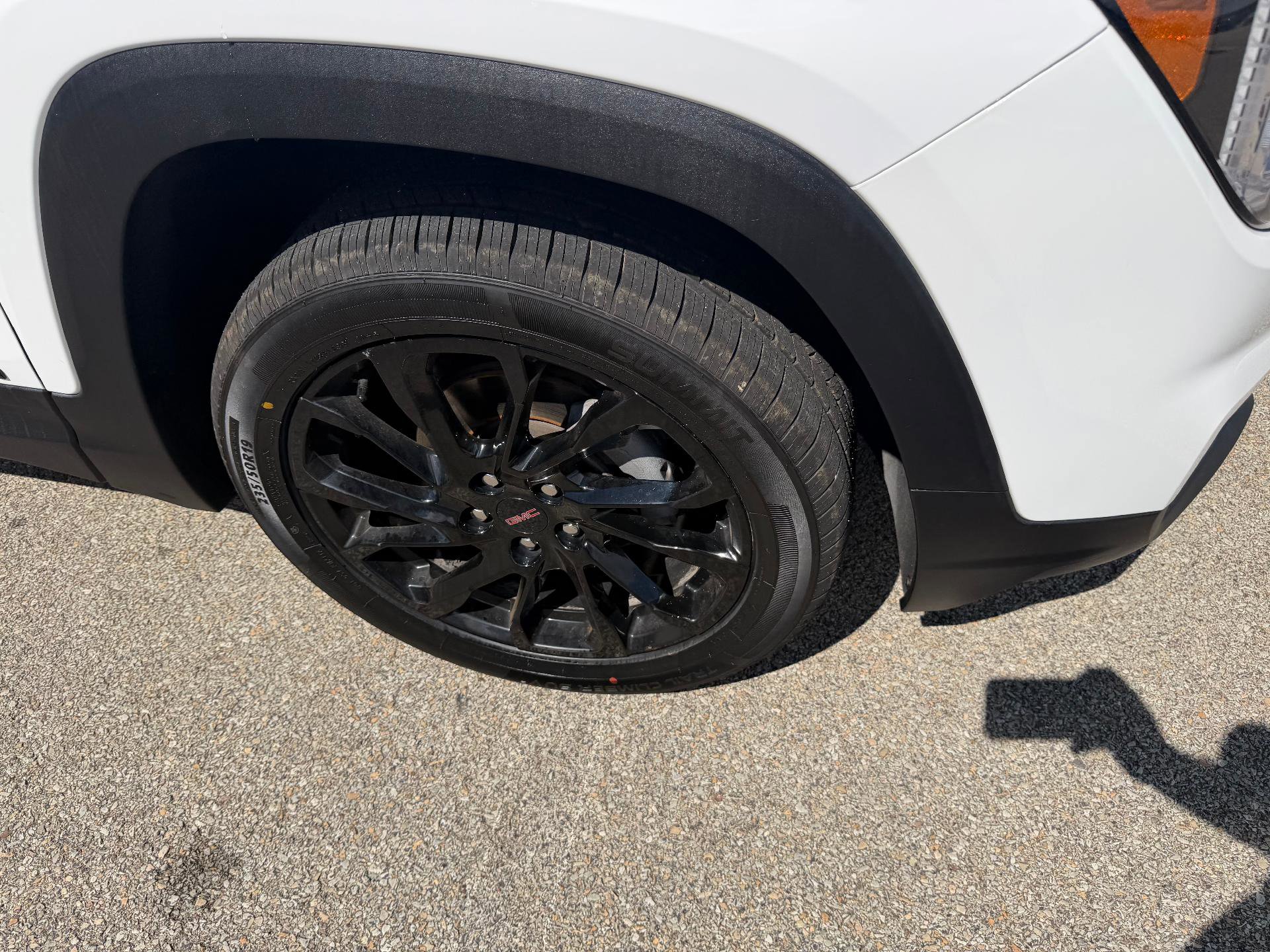 Used 2023 GMC Terrain SLE w/ Driver Convenience Package image 10