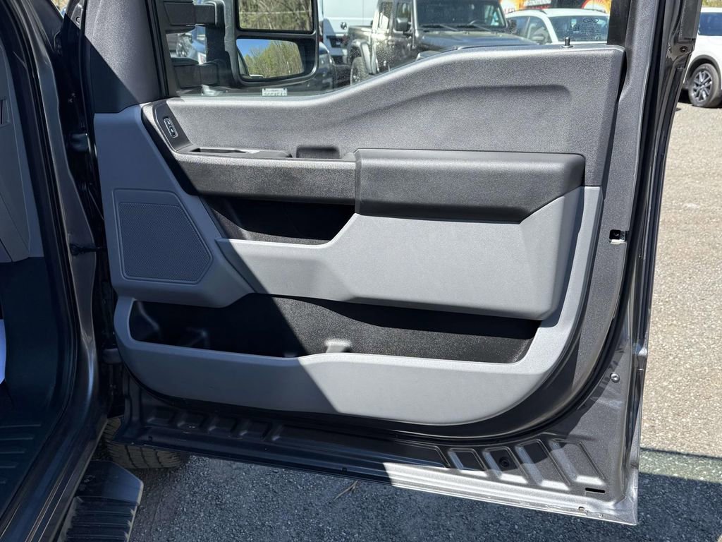 Used 2023 Ford F350 XL image 7