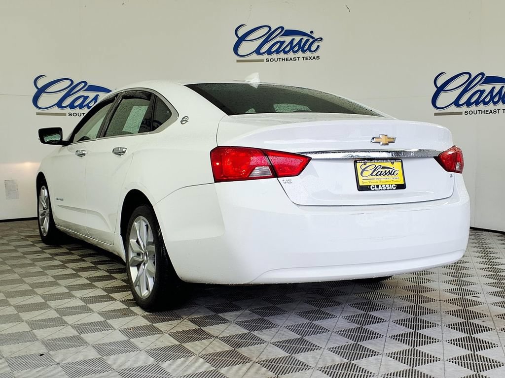 Used 2018 Chevrolet Impala LT FWD image 2
