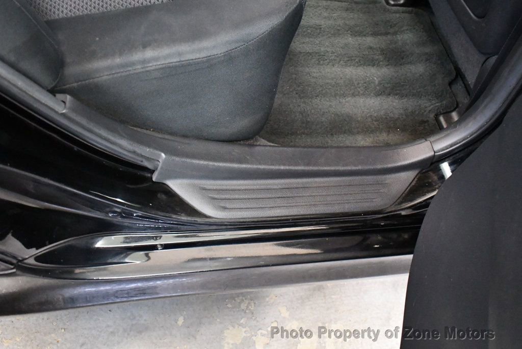 Used 2010 Toyota Camry FWD image 18