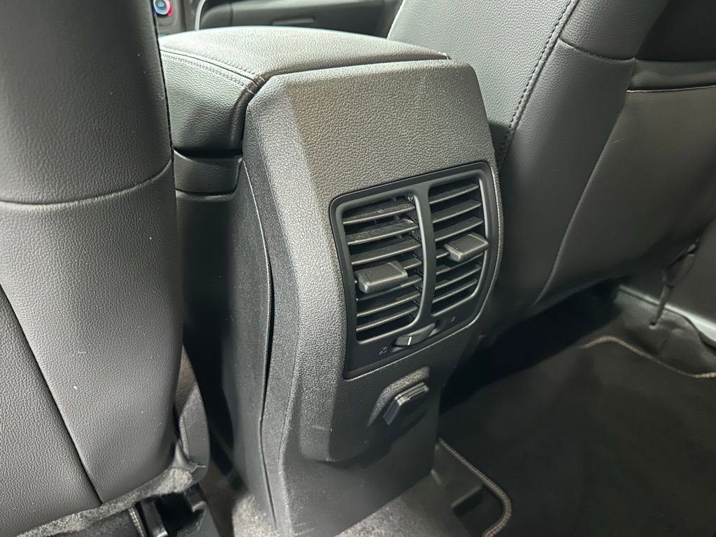 Used 2019 Ford Escape SEL image 45