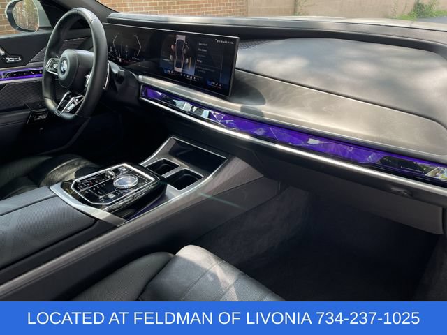 Used 2023 BMW 760i xDrive AWD/4WD image 30