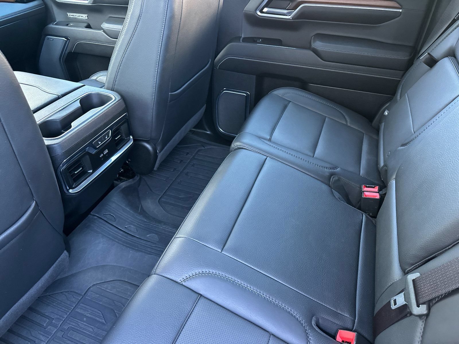 Used 2024 GMC Sierra 1500 Denali w/ Denali Reserve Package AWD/4WD image 13