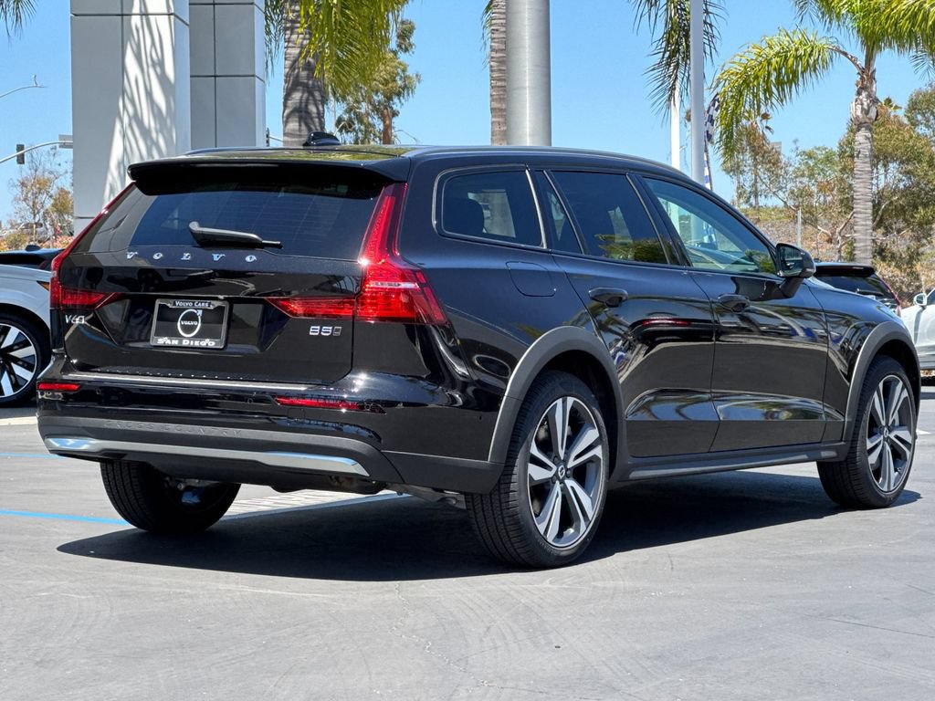 New 2026 Volvo V60 B5 Cross Country Plus w/ Protection Package Premier AWD/4WD image 5