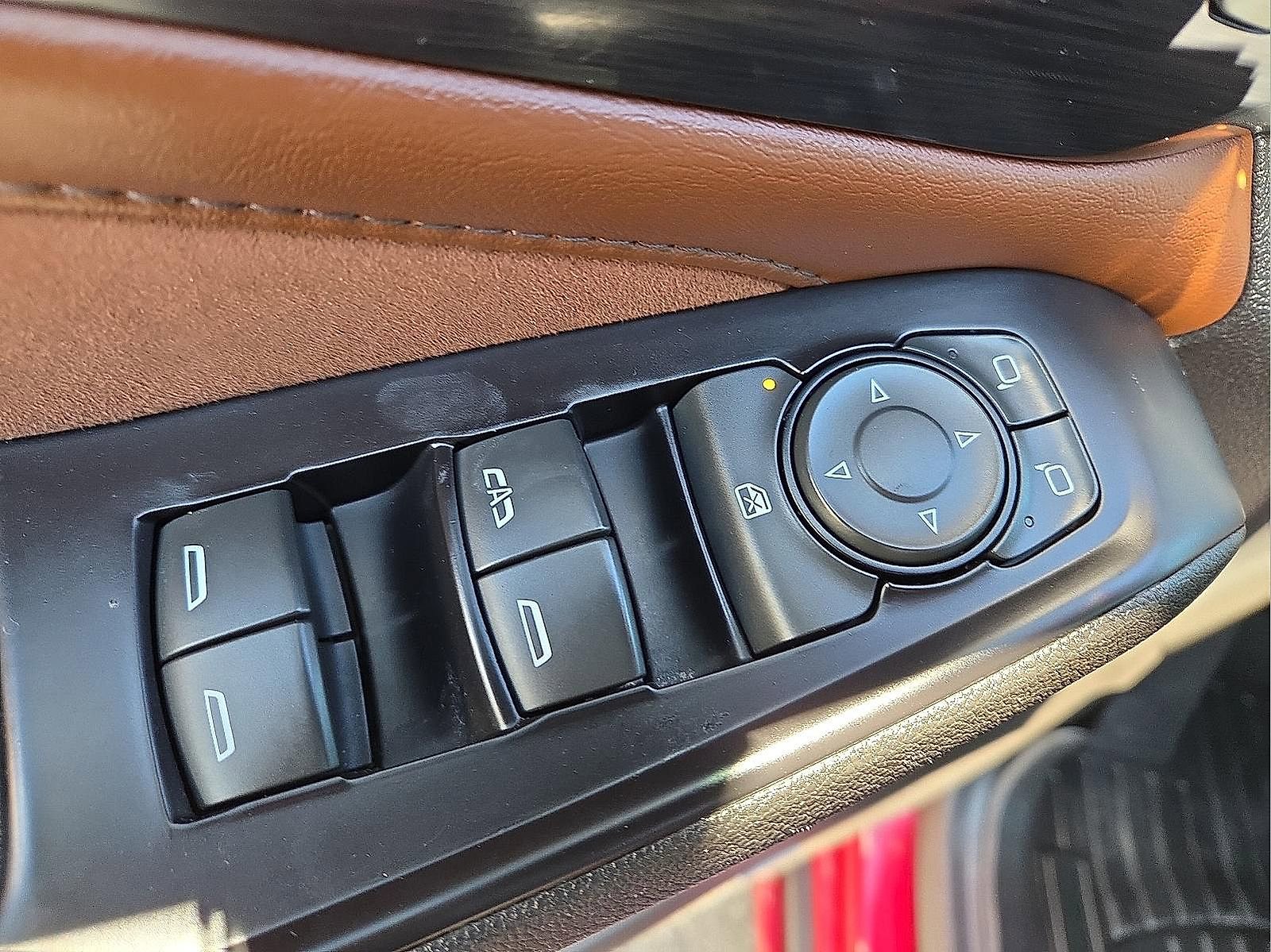 Certified 2018 Chevrolet Traverse High Country image 16