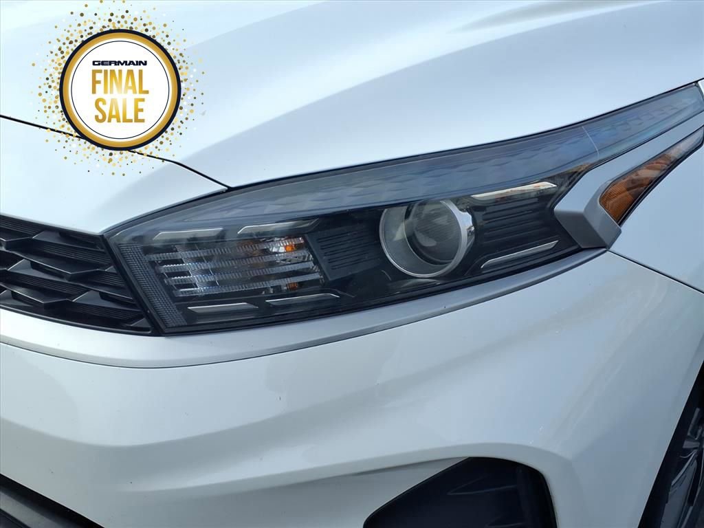 Used 2023 Kia Forte LXS image 11