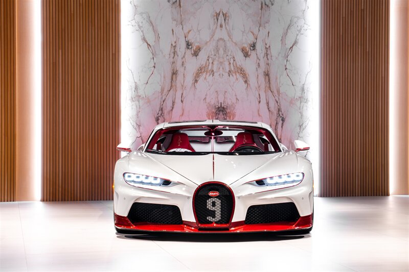 Used 2024 Bugatti Chiron Super Sport AWD/4WD image 2