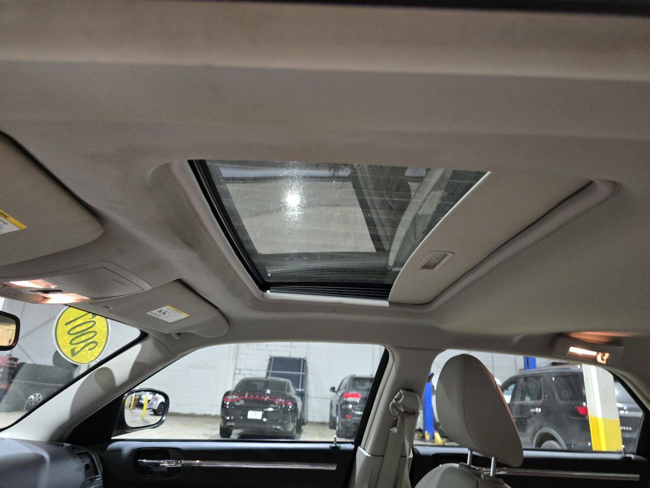 Used 2007 Chrysler 300 Touring L image 26