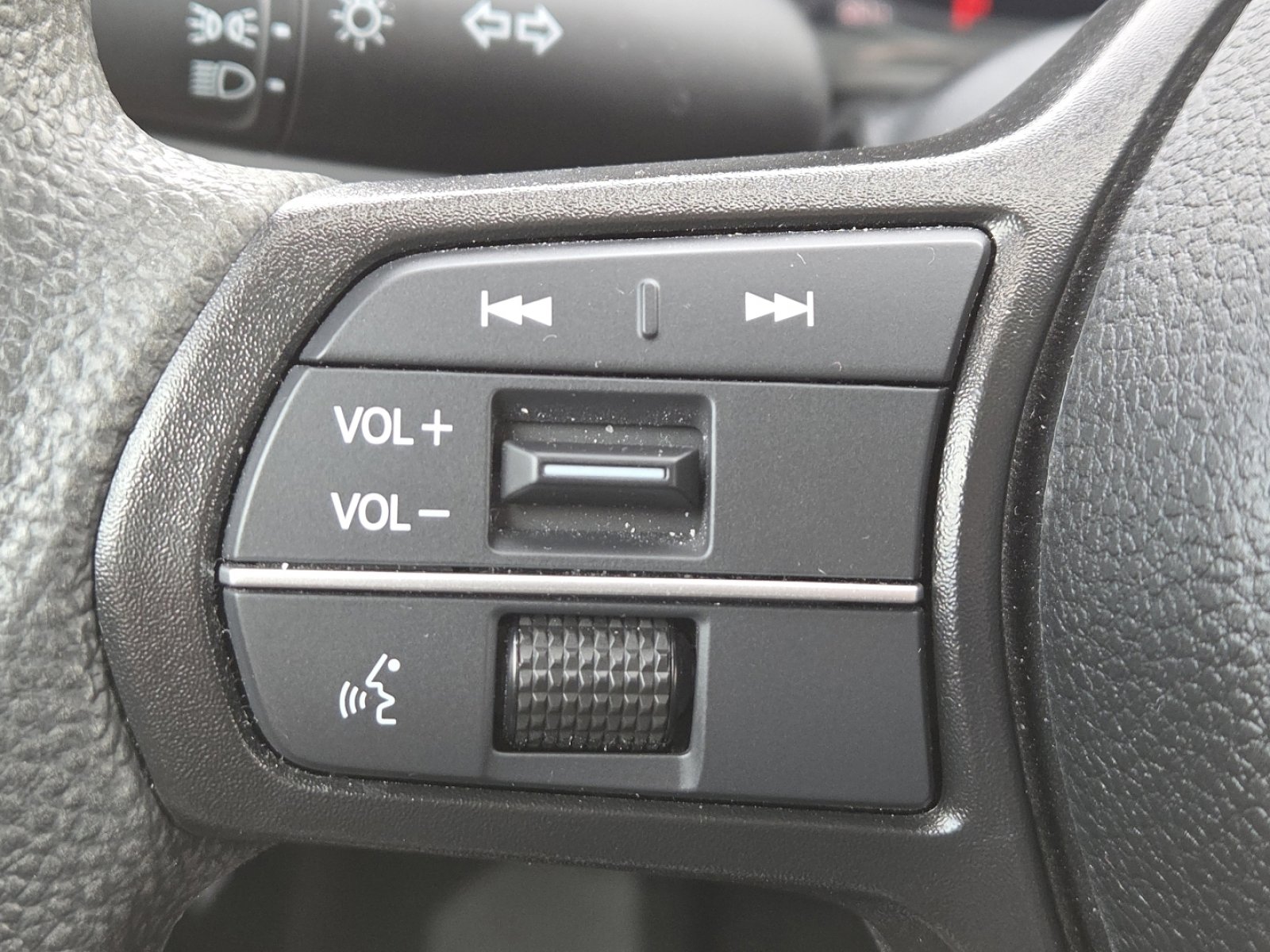 Used 2023 Honda Accord EX image 32