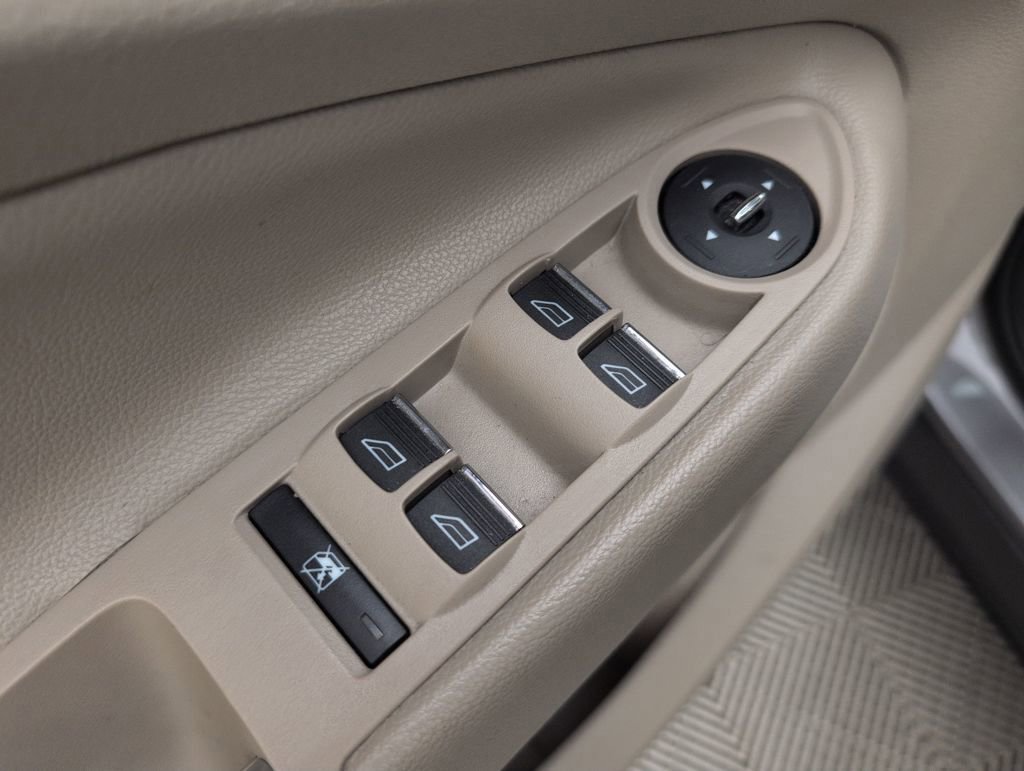 Used 2014 Ford Escape Titanium w/ Equipment Group 401A image 31