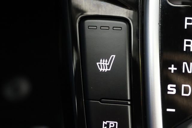 Used 2025 Kia Seltos EX image 16
