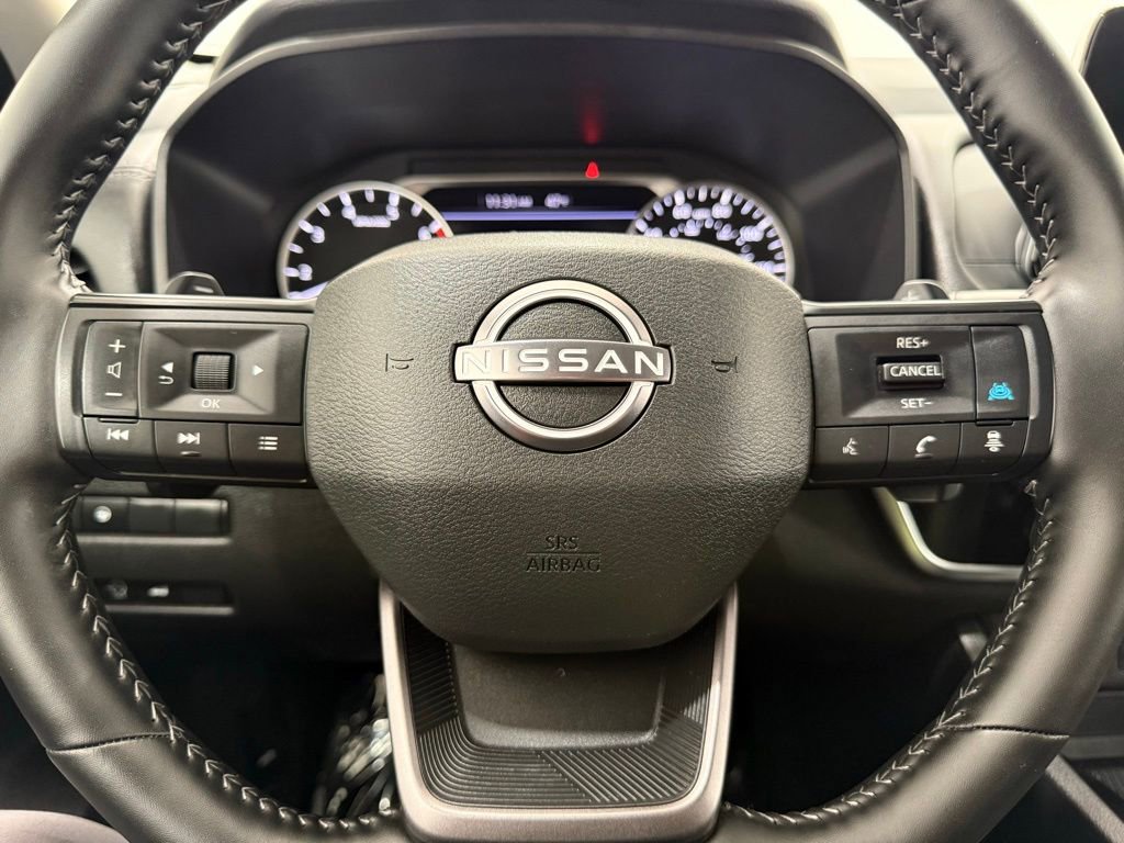 Used 2025 Nissan Rogue SV image 41