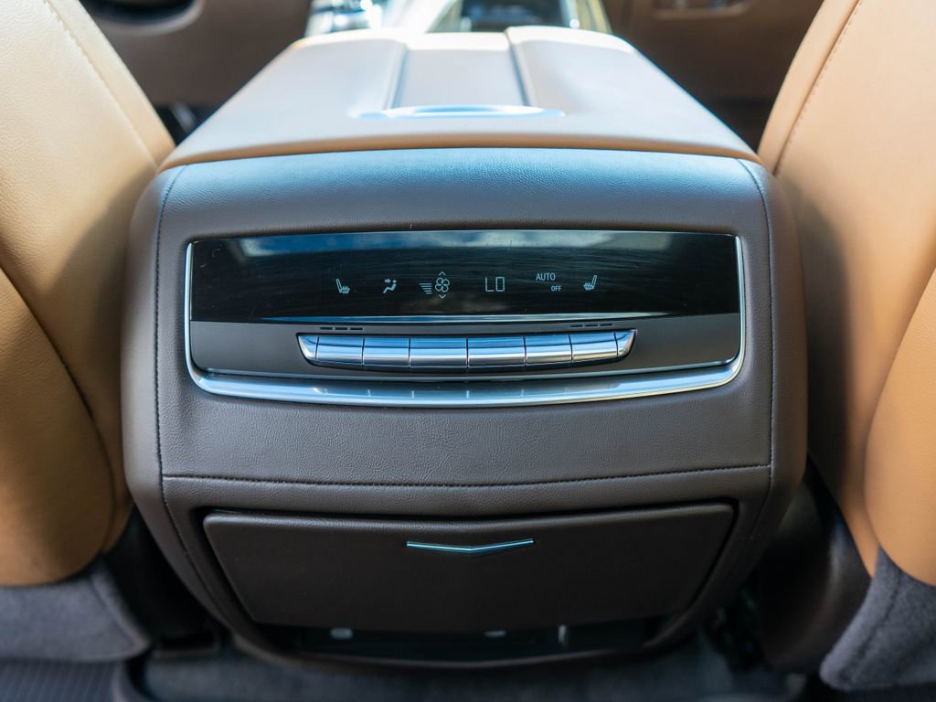 Used 2023 Cadillac Escalade ESV Sport w/ LPO, ONYX Package image 15