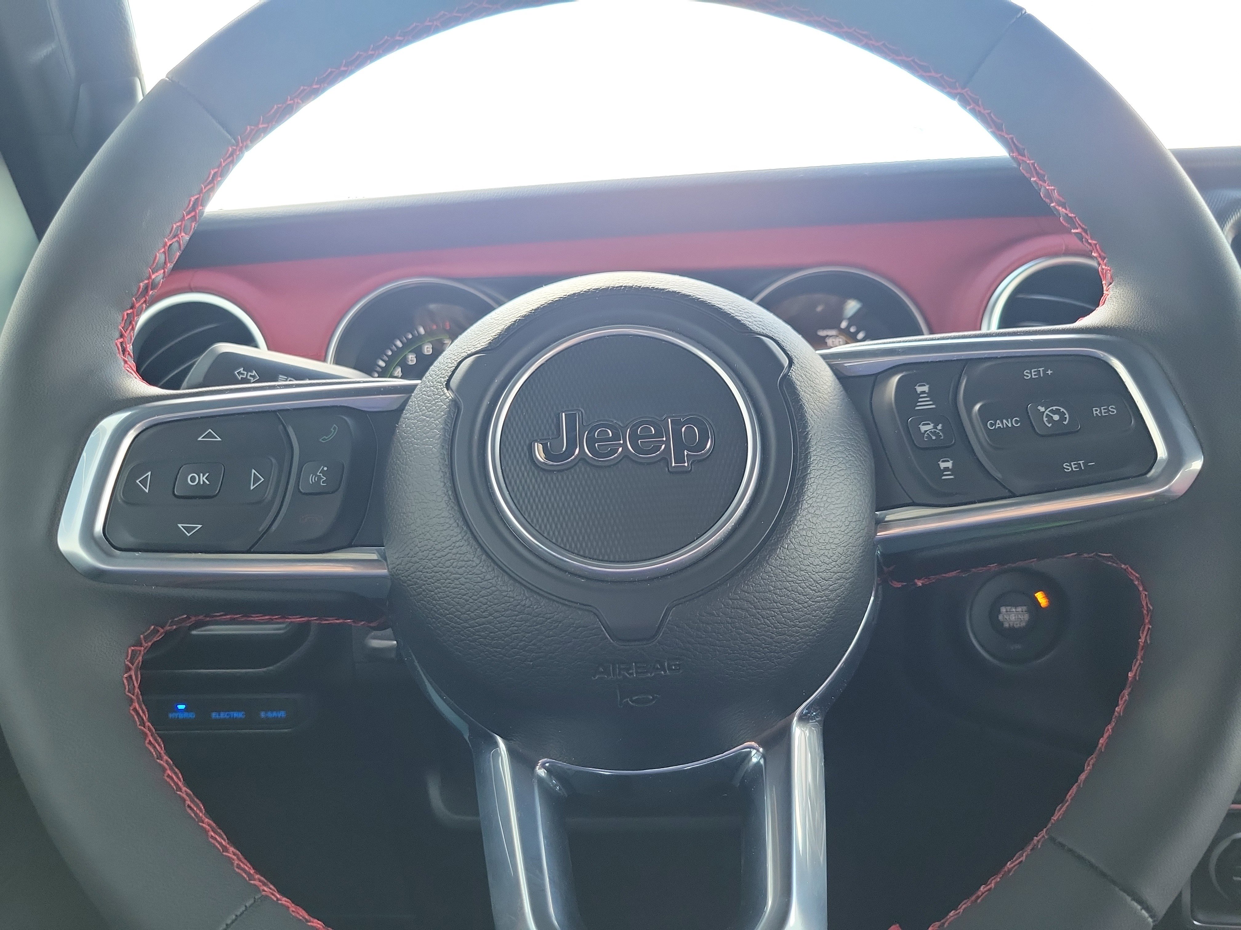 Used 2023 Jeep Wrangler Unlimited Rubicon 4xe image 8