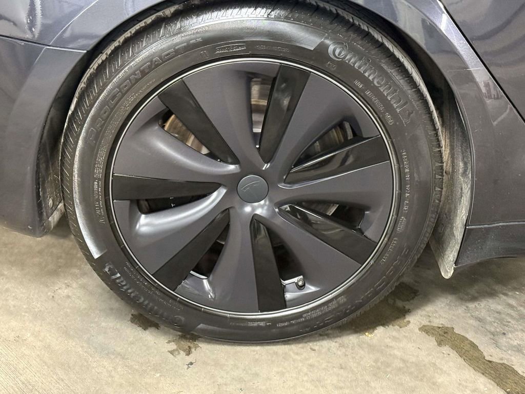 Used 2024 Tesla Model S AWD/4WD image 13