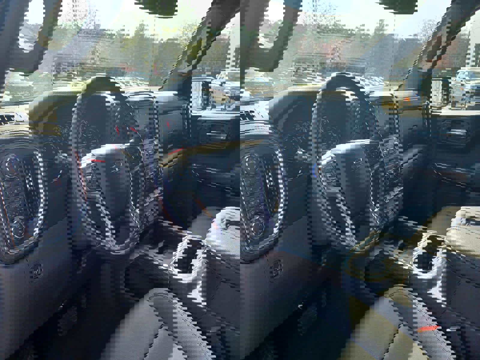 Used 2021 Chevrolet Silverado 1500 LT Trail Boss w/ Convenience Package II image 8