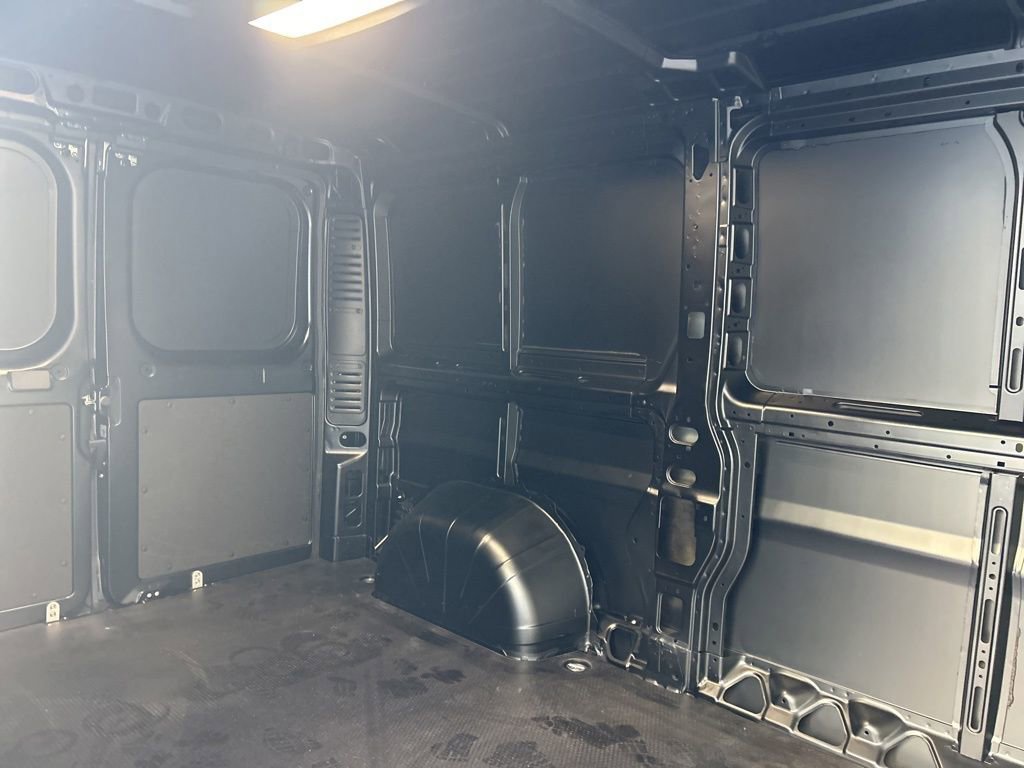 New 2026 RAM ProMaster 2500 w/ Convenience Group image 32